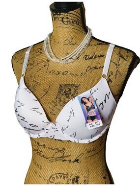 J&W Womens 36C T-Shirt Bra White LOVE Print Lightly Padded Underwire Adjust
